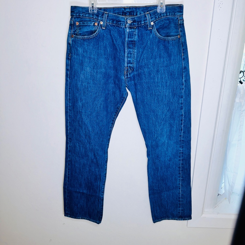Levis 501 Original Fit Jeans Mens 36x30 Medium Wash Blue Denim Button Fly